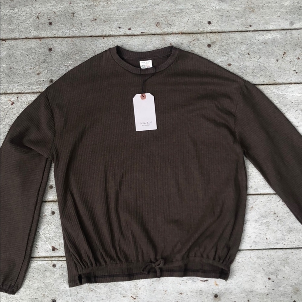 Zara Girls Long Sleeve Tee. Size 13-14.